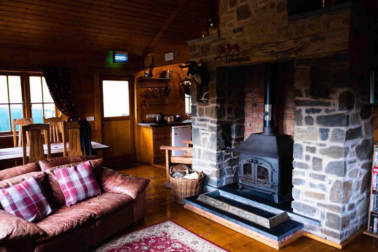 George Cabin - Log Cabin In Wales With Hot Tub 纽敦 外观 照片