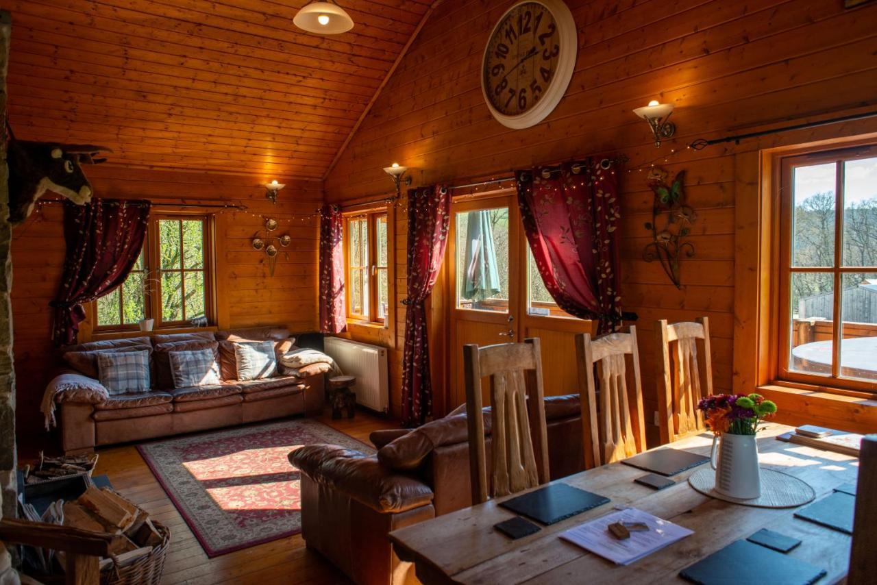 George Cabin - Log Cabin In Wales With Hot Tub 纽敦 外观 照片