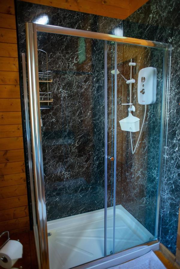 George Cabin - Log Cabin In Wales With Hot Tub 纽敦 外观 照片
